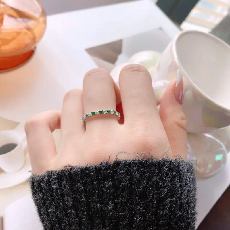 Minimalist Narrow Band Ring with Alternating Starry Zircon Green other 2 DY120158-S-W-WG