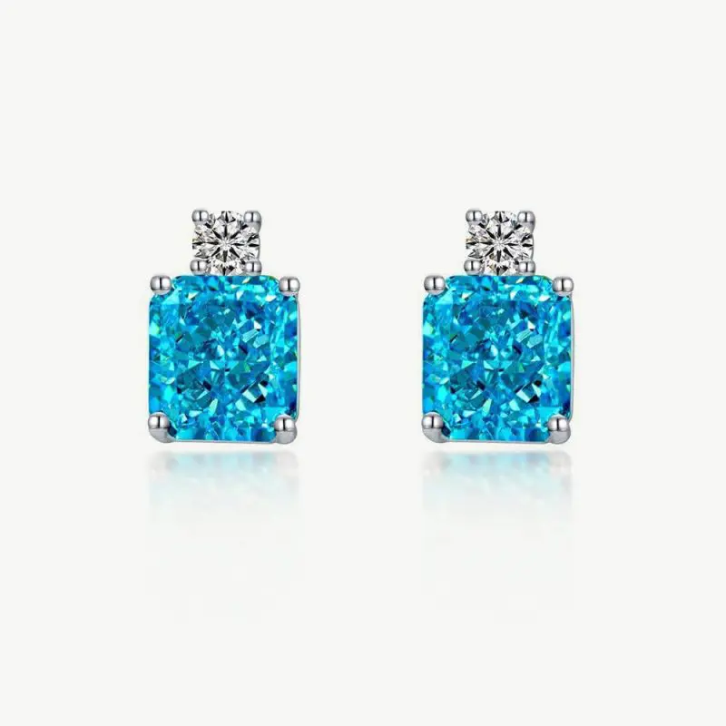 Modern Solitaire Ice-Cut Square earring With 5