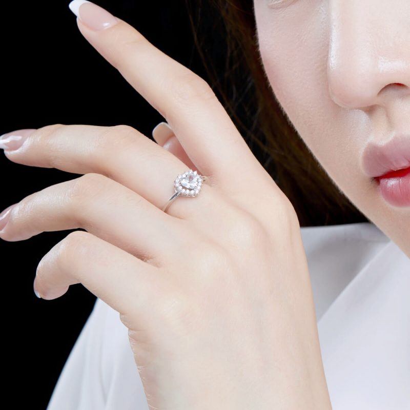 Heart-Shaped-Diamond-White-silver-Ring-DY120494-S-W-WH-(7a)